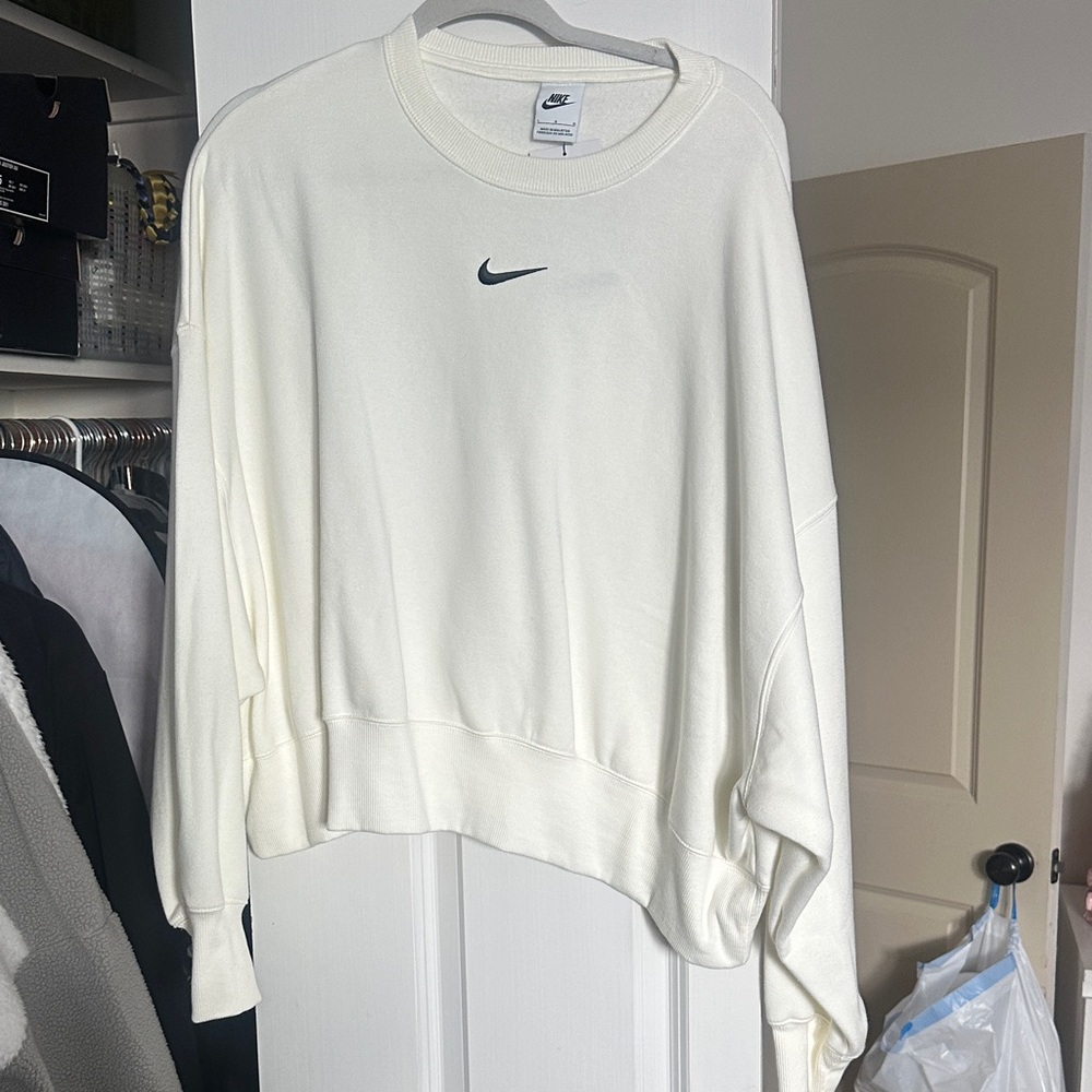 Nike Cream Crewneck Sweatshirt